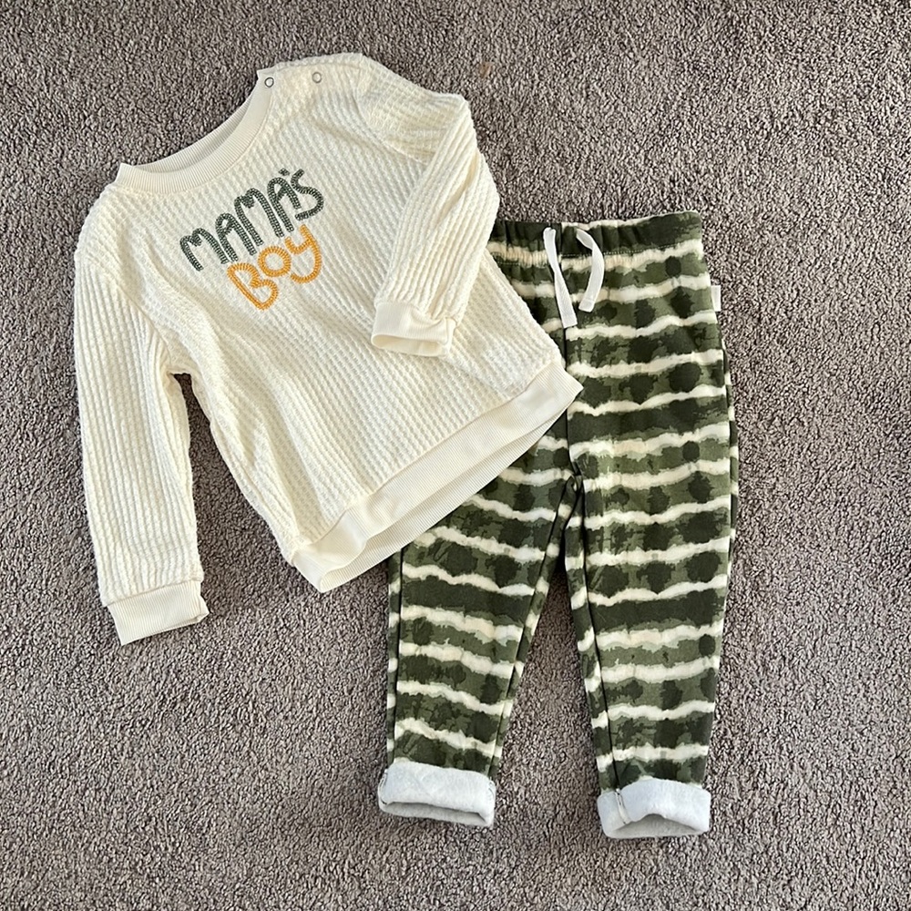 NWOT Tahari Baby Set Mama’s Boy Long Sleeve Waffle Shirt & Tie Dye Sweatpants